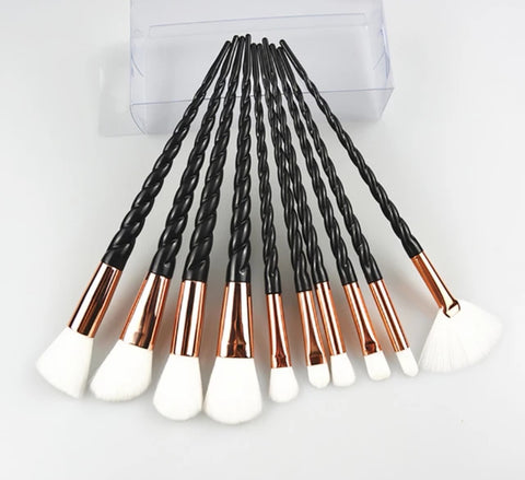 Stunning Spiral 10 Piece Makeup Brush Set